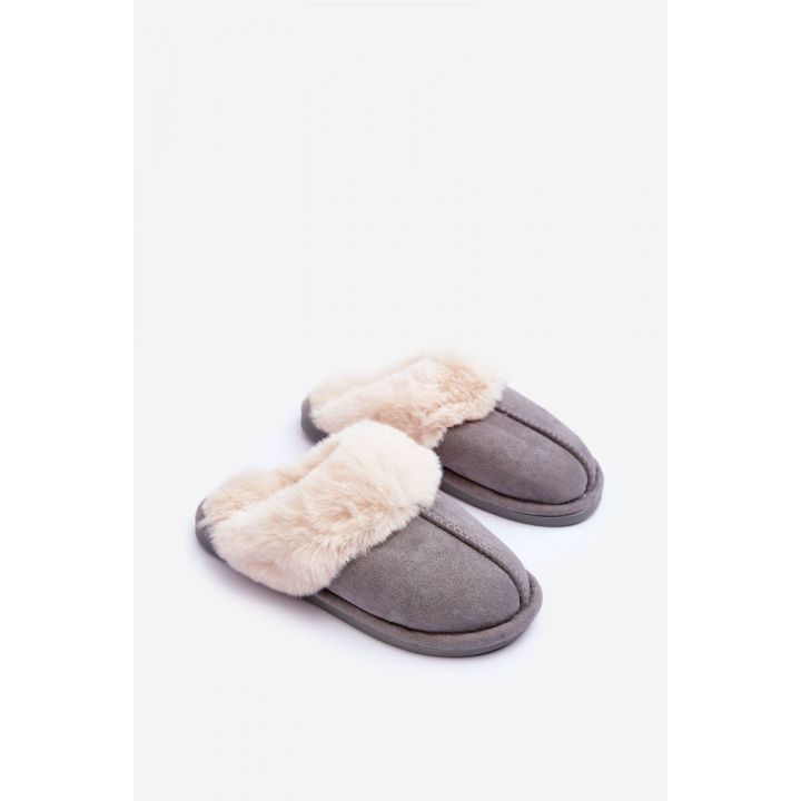 Pilkos moteriškos šlepetės su kailio apdaila Step in style