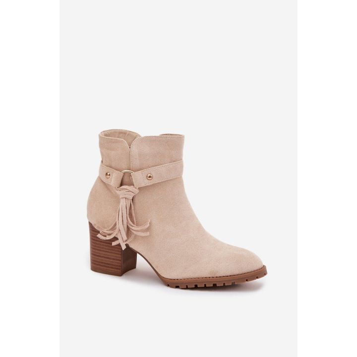 Aulinukai su kulnu ir kutais, smėlio spalvos Step in style