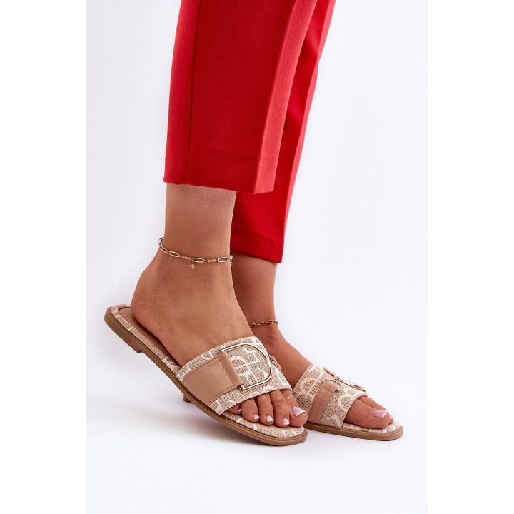 Smėlio spalvos basutės su sagtimi Step in style