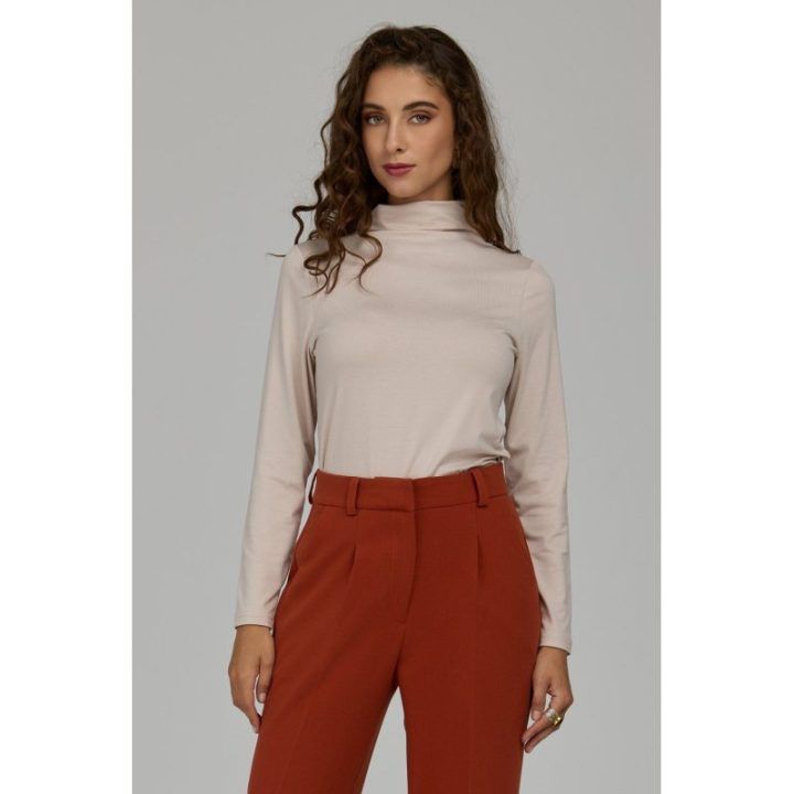 Palaidinė su low turtleneck Nife