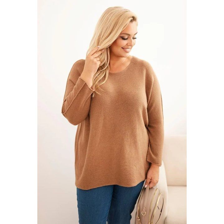 Moteriškas Plus Size megztinis su valtine iškirpte, kapučino spalvos
