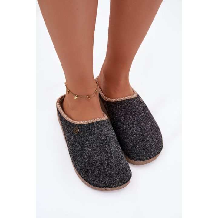 Tamsiai pilkos vilnonės šlepetės Step in style