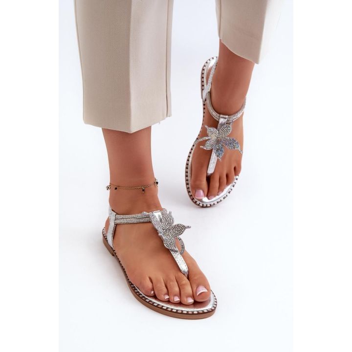 Sidabrinės basutės su dekoratyvine gėle Step in style