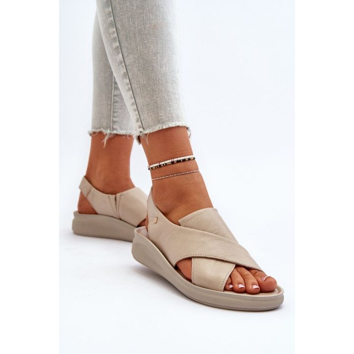 Smėlio spalvos basutės su platforma Step in style
