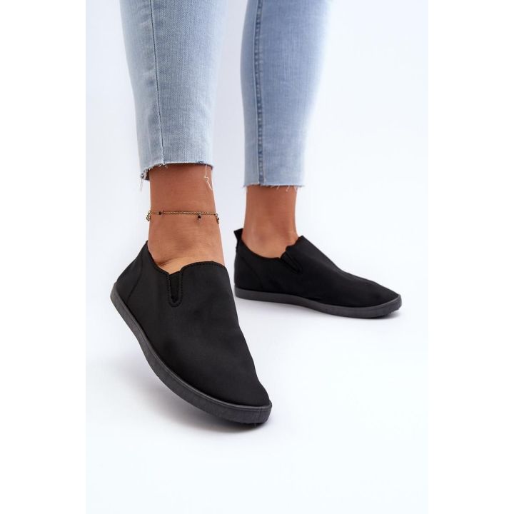 Juodi moteriški sportbačiai Step in style