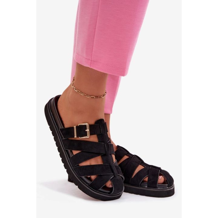Juodos basutės Step in style