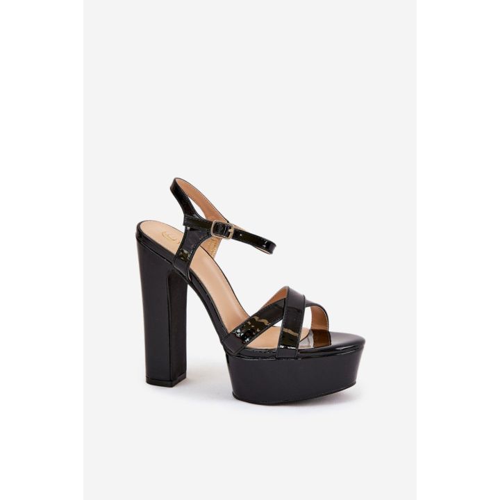 Juodos aukštakulnės basutės Step in style