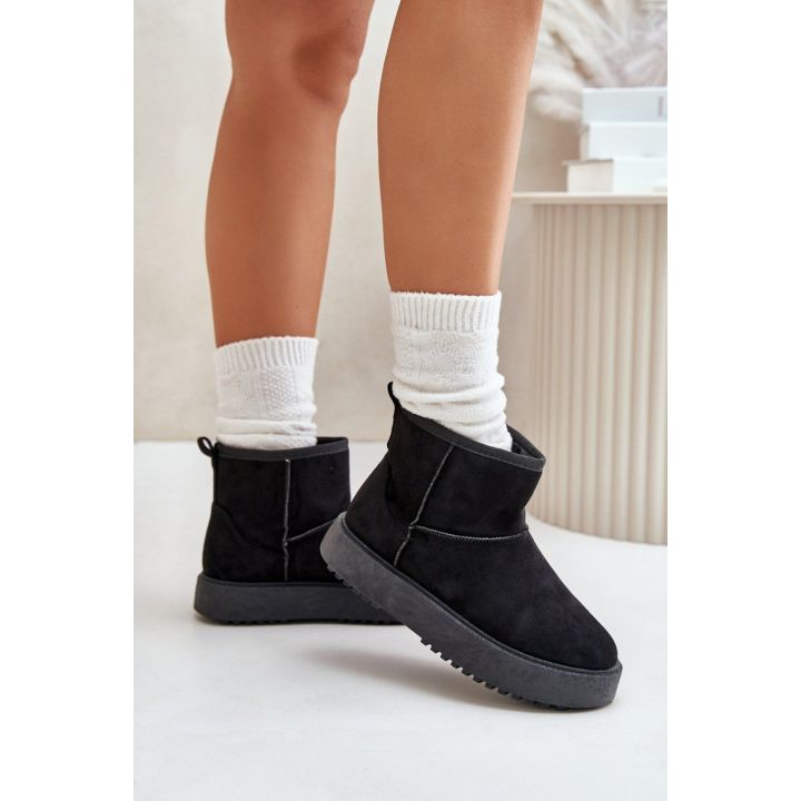 Juodi pašiltinti aulinukai Step in style