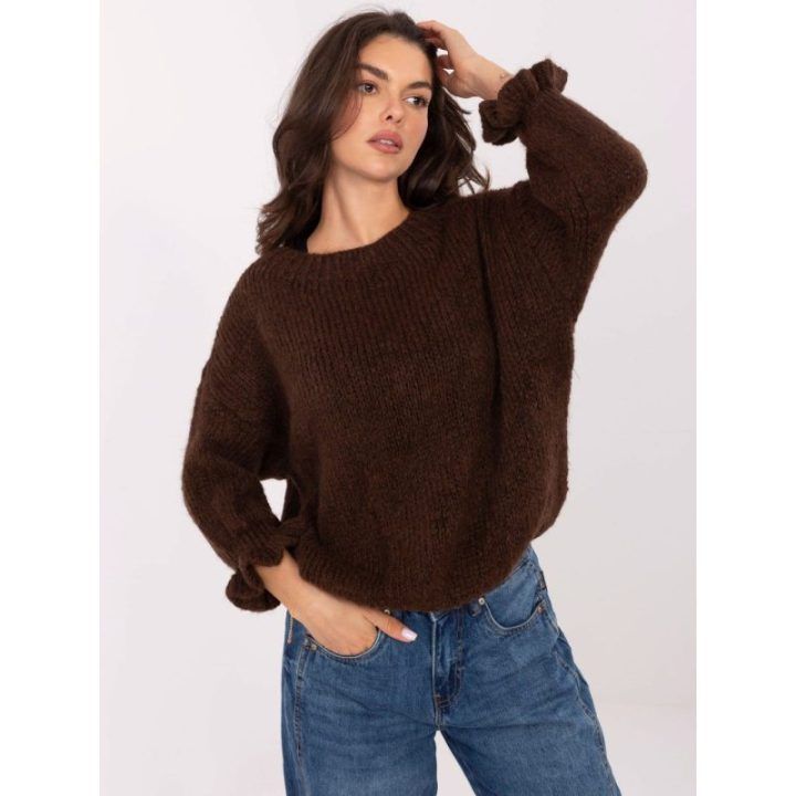 Tamsiai rudas megztinis oversize
