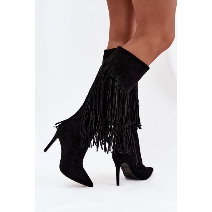 Juodi ilgaauliai batai virš kelių Step in style