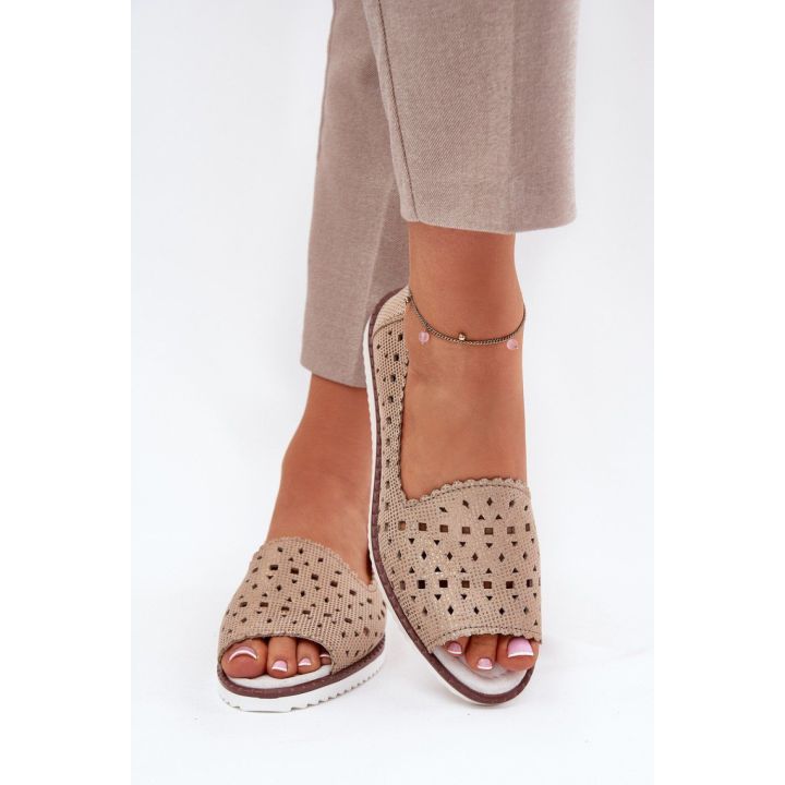 Balerinos su ažūriniu raštu Step in style