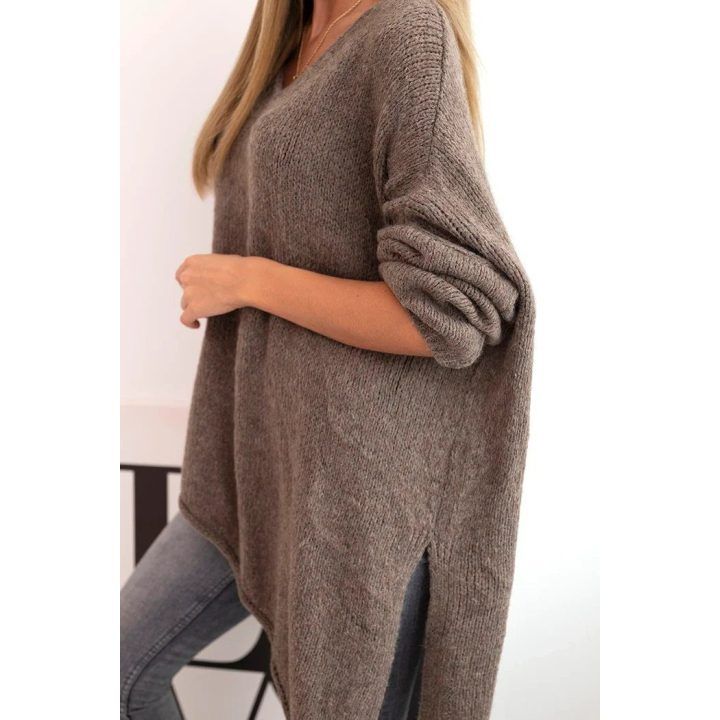 Moteriškas asimetriškas megztinis Plus Size su V formos iškirpte, kapučino spalvos