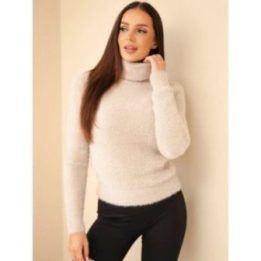Moteriškas megztinis aukštu kaklu, smėlio spalvos
