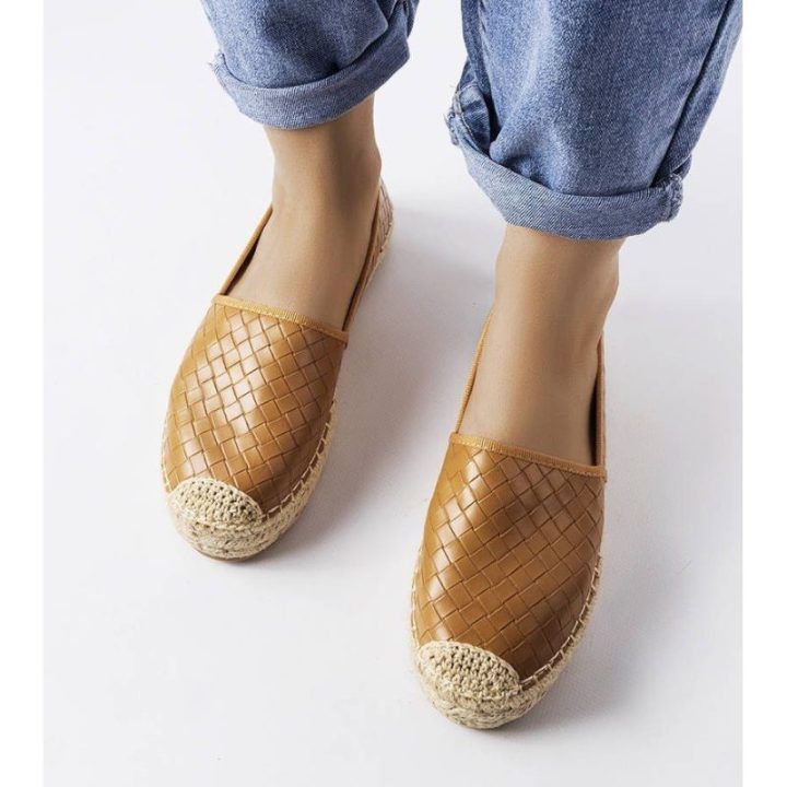 Rudos espadrilės su Geoffrey įspaudais