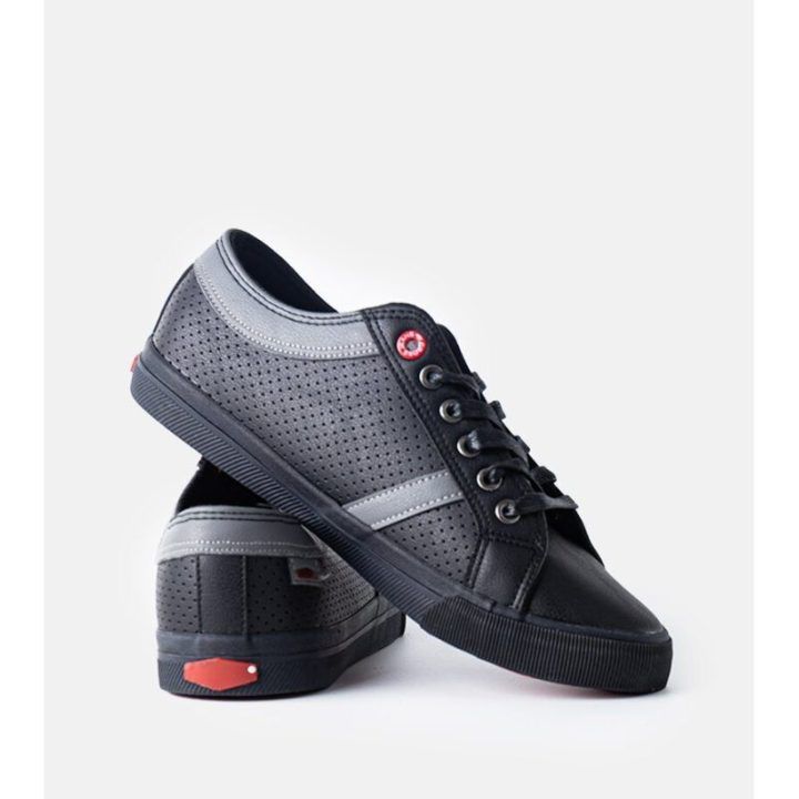 Juodos spalvos vyriški sportiniai bateliai CROSS JEANS