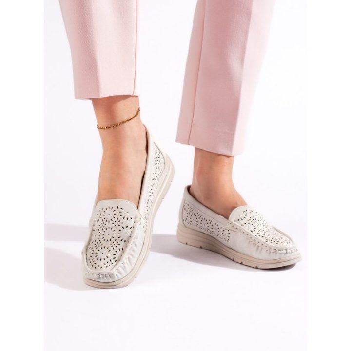 Moteriški balti ažūriniai mokasinai