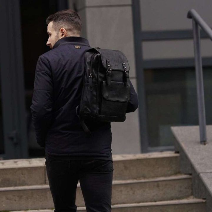 Vyriška juoda miesto kuprinė