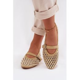 Balerinos su sagtimi ir blizgiomis detalėmis Step in style