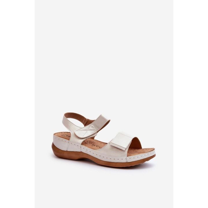 Smėlio spalvos basutės su lipdukais Step in style
