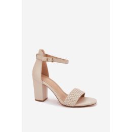 Basutės su kulnu ir pynuota juostele Step in style