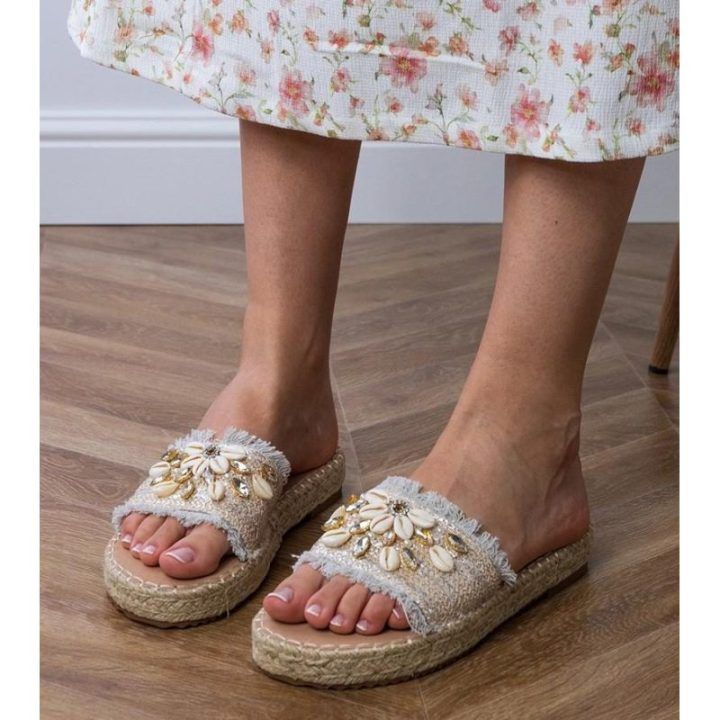 Šlepetės moterims sidabrinės pintos su kriauklelėmis espadrilės