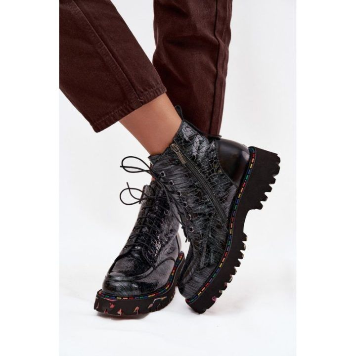 Aulinukai juodi lakiniai su spalvotu padu Step in Style