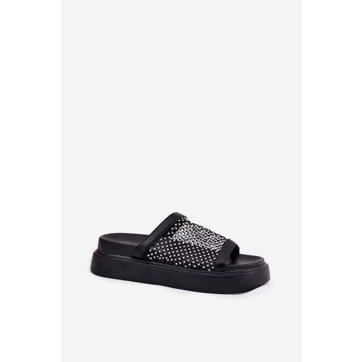 Juodos basutės su blizgančia tinklelio juosta Step in style
