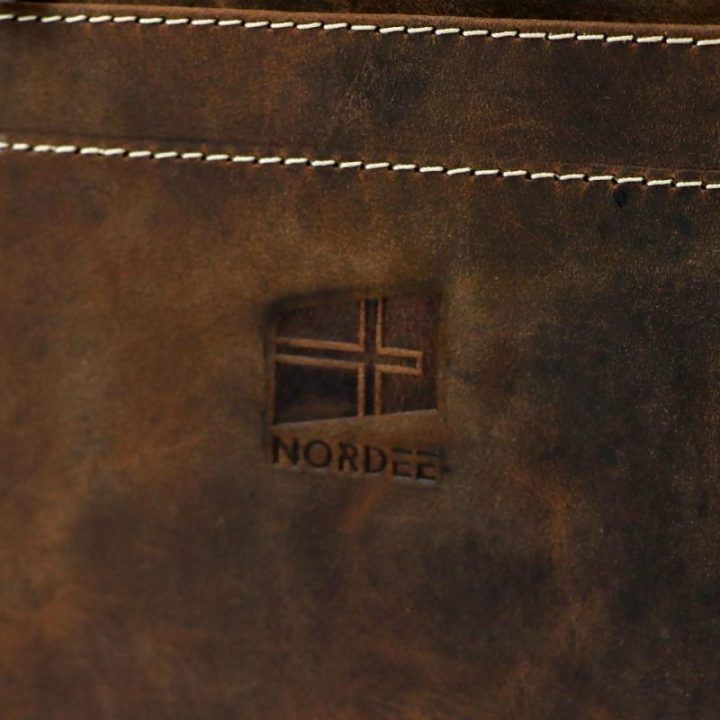 Rankinė per petį Nordee
