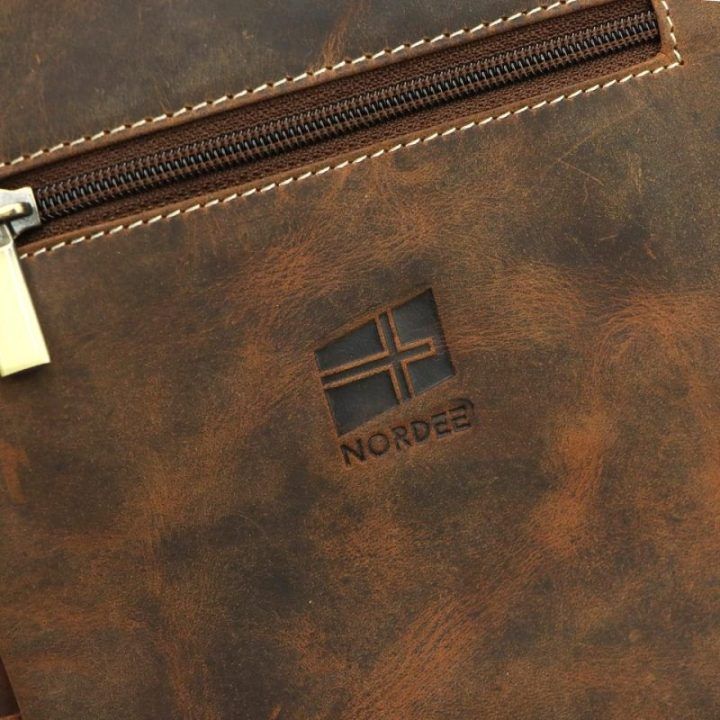 Rankinė per petį Nordee