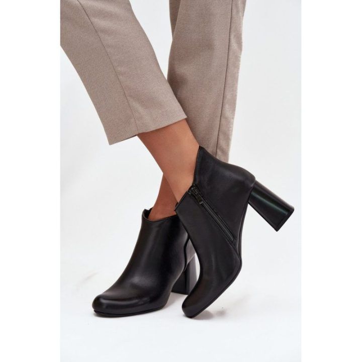 Auliniai batai moteriški Step In Style – juoda