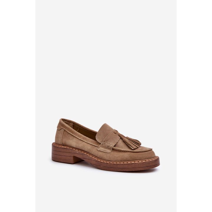 Smėlio spalvos mokasinai su kutais Step in style