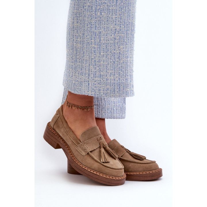 Smėlio spalvos mokasinai su kutais Step in style