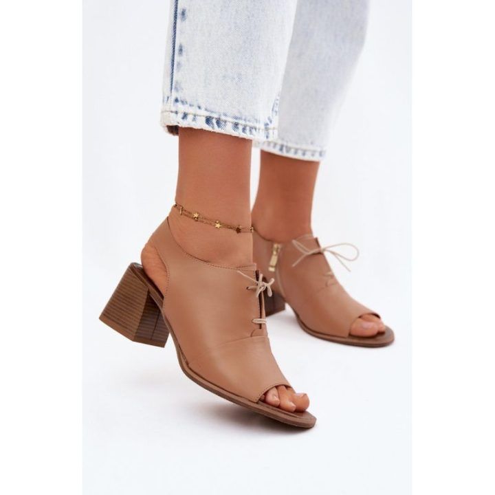 Natūralios odos moteriškos basutės su kulnu Zazoo 40523, cappuccino