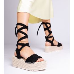Juodos espadrilės ant platformos