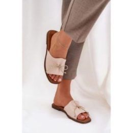 Odos imitacijos šlepetės su kaspinu Step in style