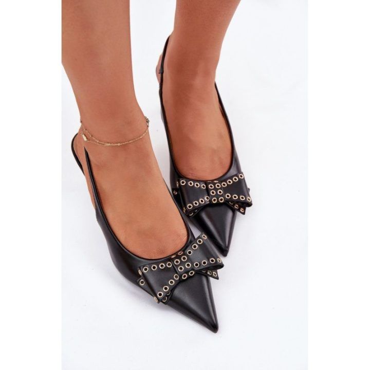 Juodi aukštakulniai bateliai su kaspinu Step in style