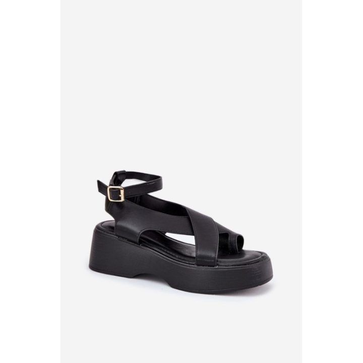 Juodos platforminės basutės su kulnu Step in style