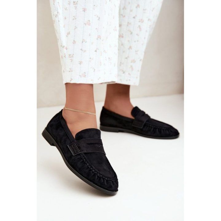 Moteriški juodi mokasinai su kutu