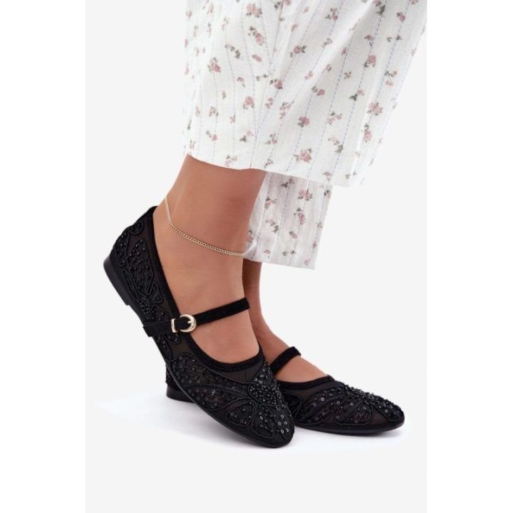 Juodos balerinos su blizgučių ir siuvinėjimo detalėmis Step in style