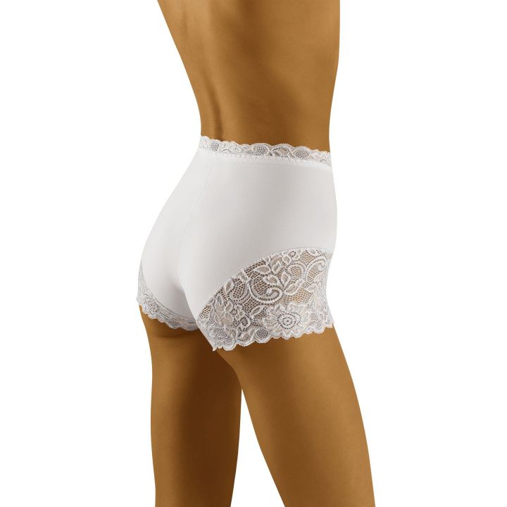 Trumpasis Vega Baltos spalvos