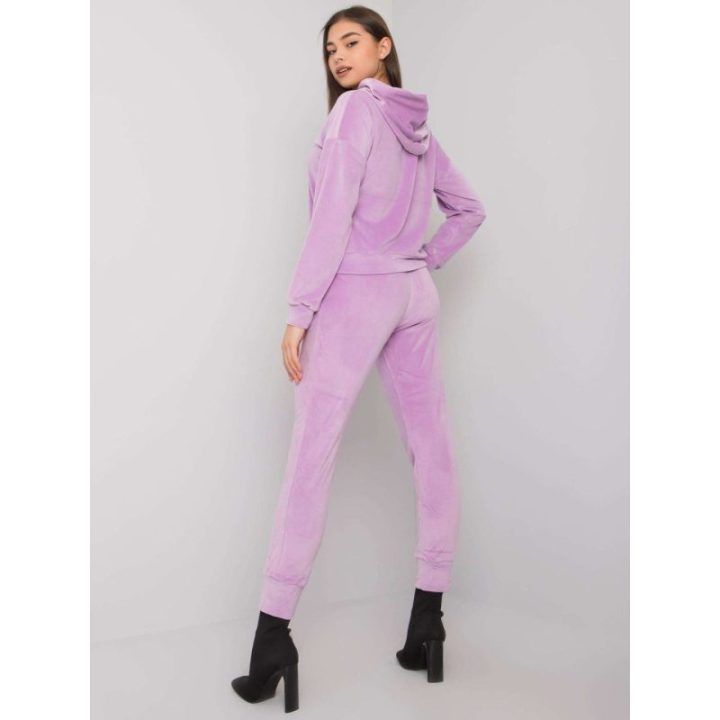 Šviesiai violetinės spalvos rinkinys
