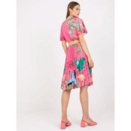 Rožinė suknelė