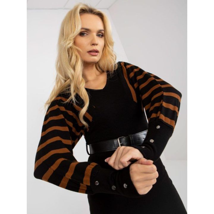 Juoda suknelė