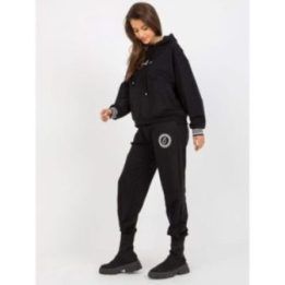 Juodos spalvos rinkinys