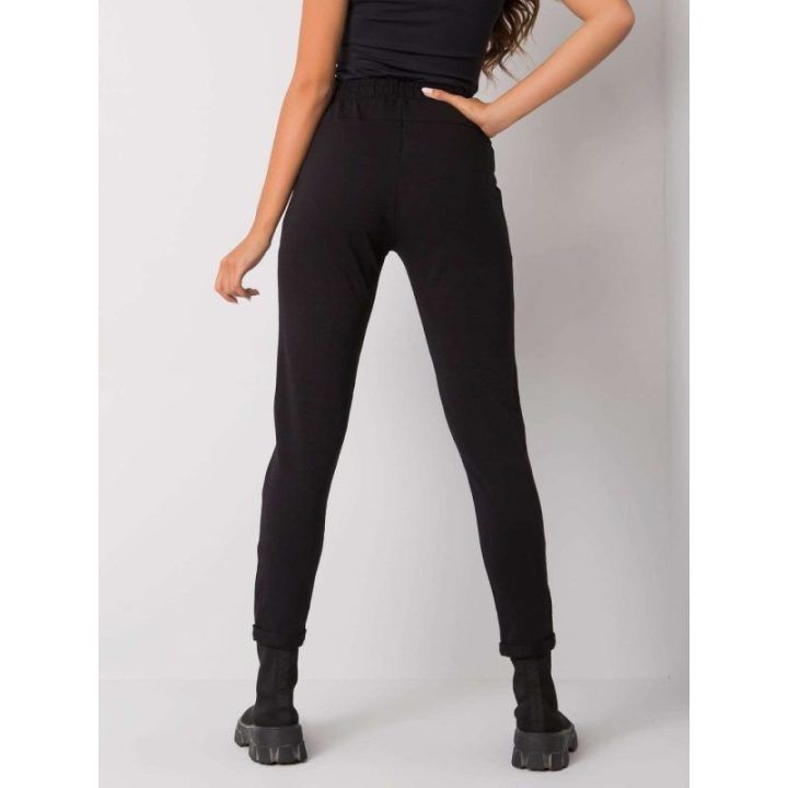 Juodos sportinės kelnės