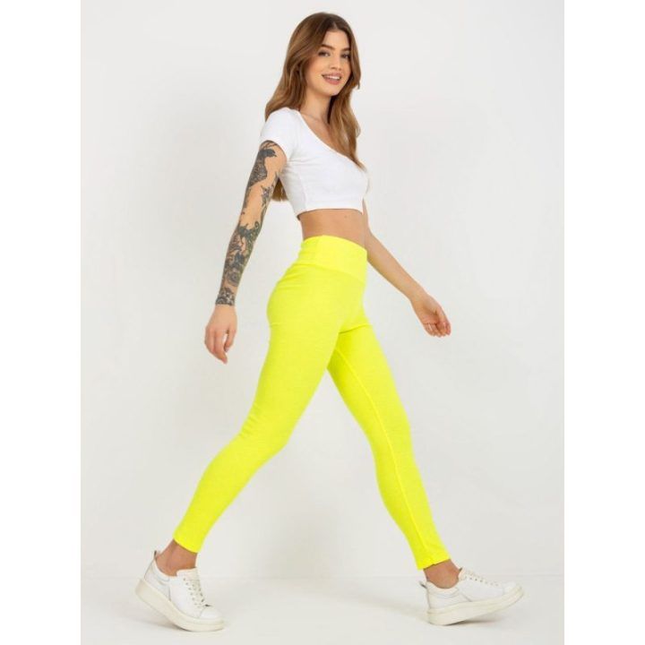 Kojinės fluo geltonos spalvos