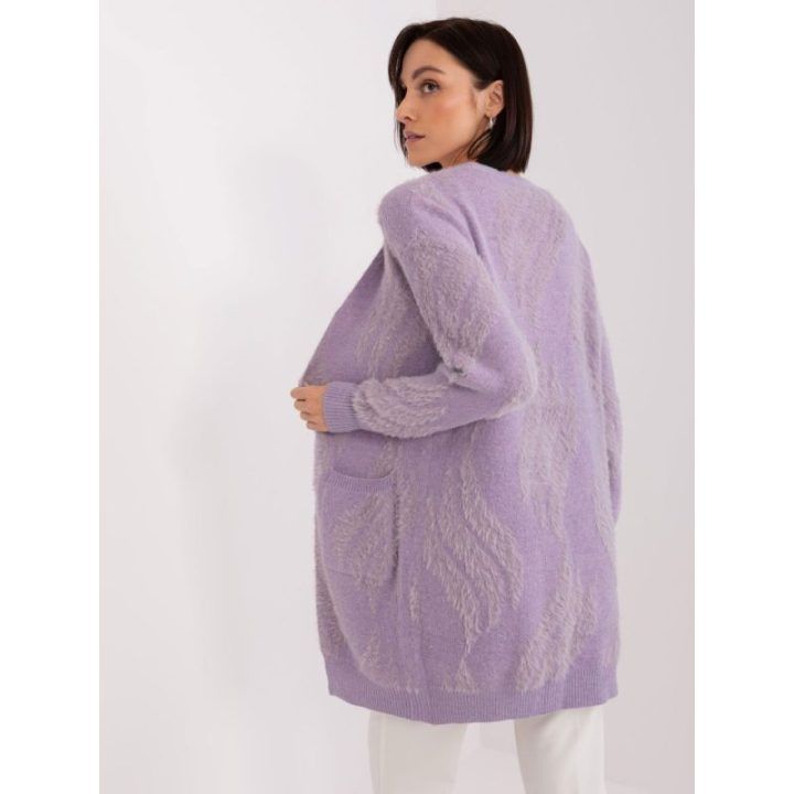 Šviesiai violetinis megztinis – šviesiai alyvinė