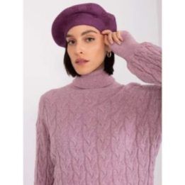 Kepurė tamsiai violetinės spalvos