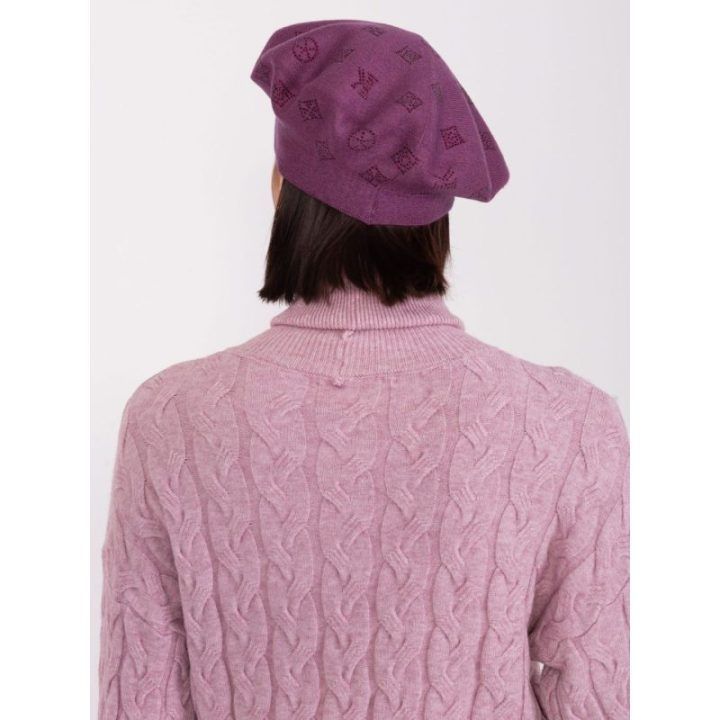 Kepurė tamsiai violetinės spalvos