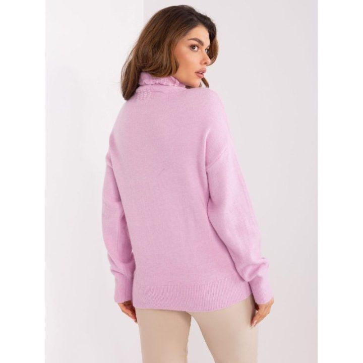Šviesiai violetinis megztinis – šviesiai alyvinė